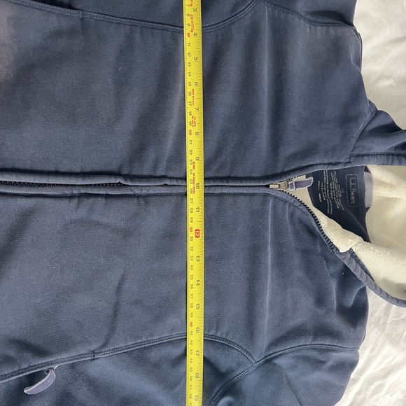 L L Bean Women’s Navy Sherpa Lined Full Zip Hoodie Size Medium - Picture 4 of 7
